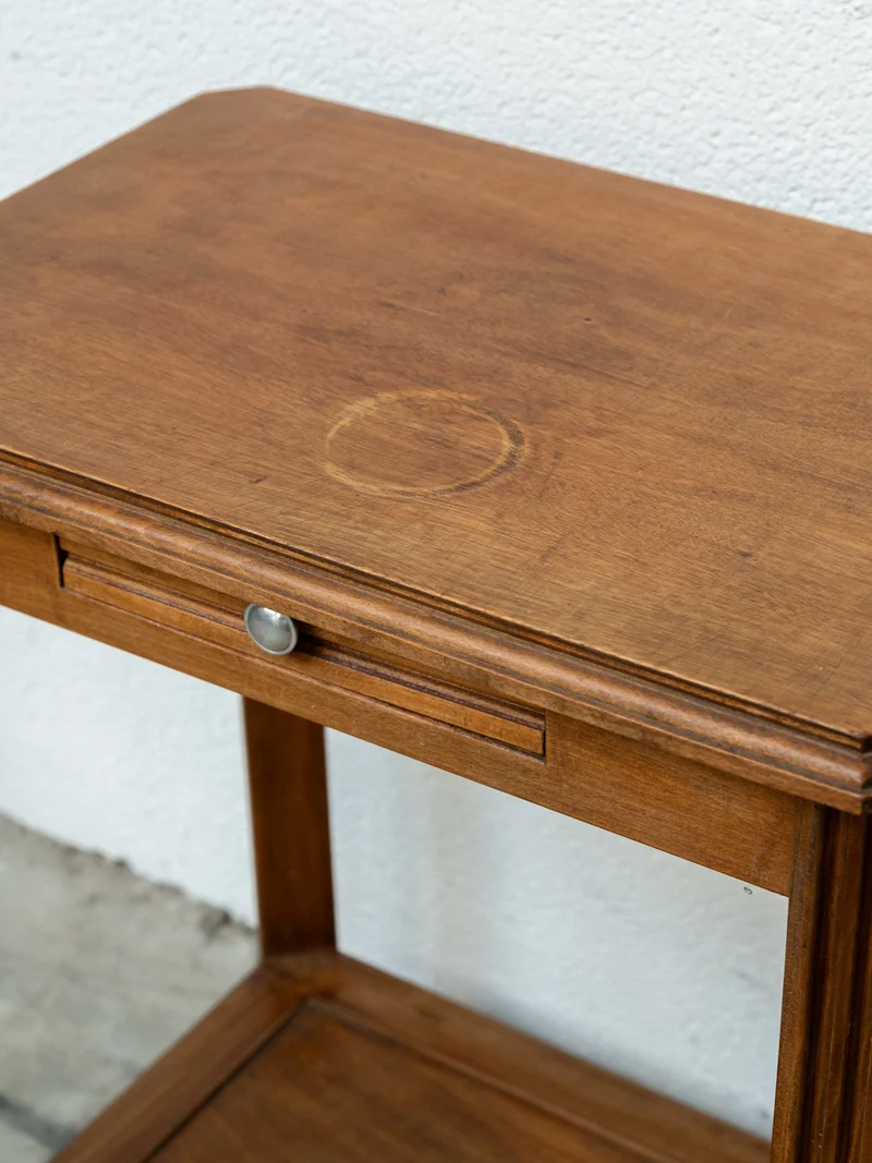 Francine, la table d'appoint en bois N°1100