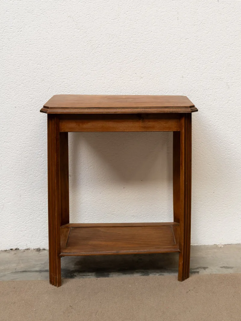 Francine, la table d'appoint en bois N°1100
