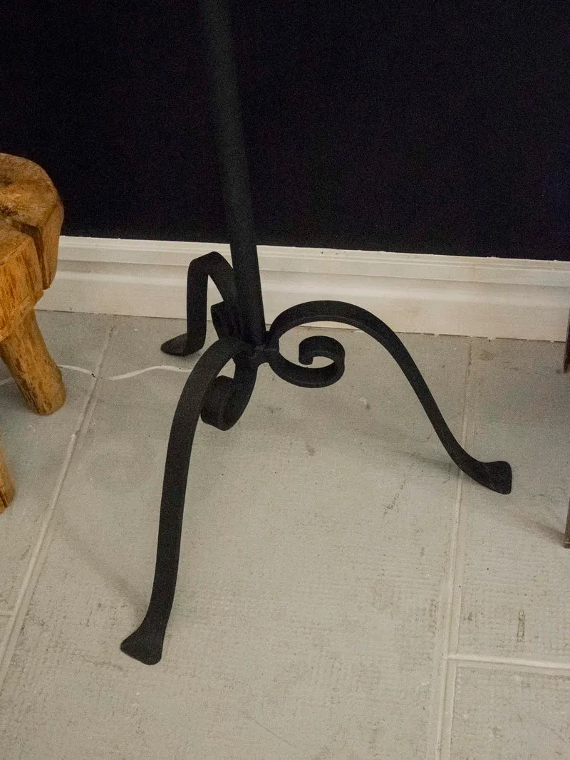 Suzanne, la grande lampe en fer forgé noir N°595