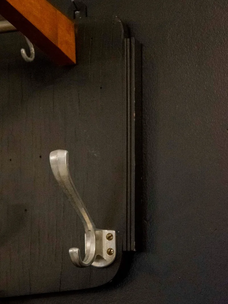 Charlie, le porte-manteau aux multiples fonctions N°233