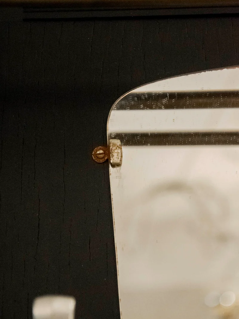 Charlie, le porte-manteau aux multiples fonctions N°233