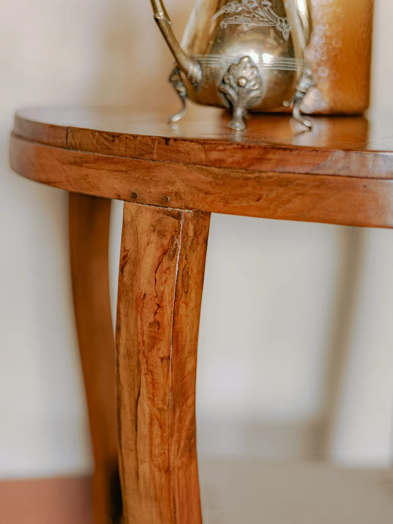 Francine, la table d'appoint ronde bohème N°1133