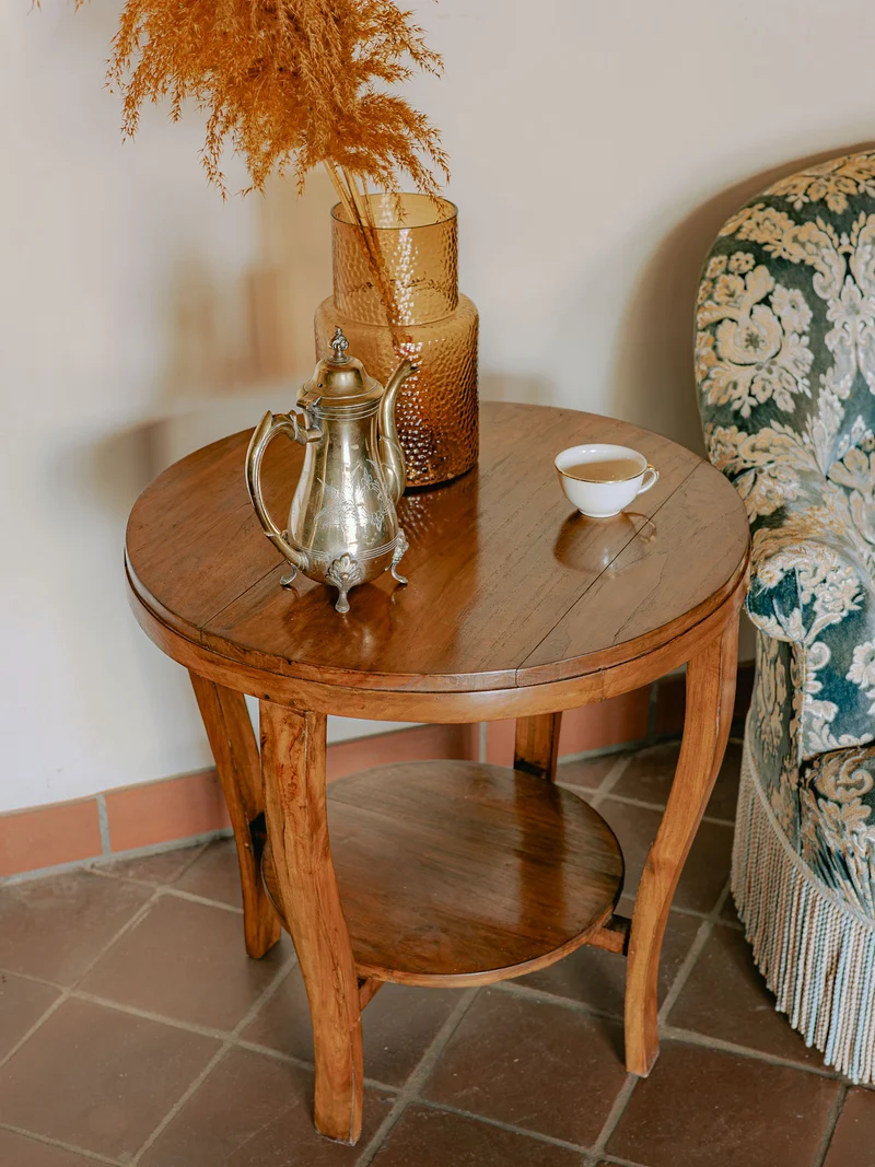 Francine, la table d'appoint ronde bohème N°1133