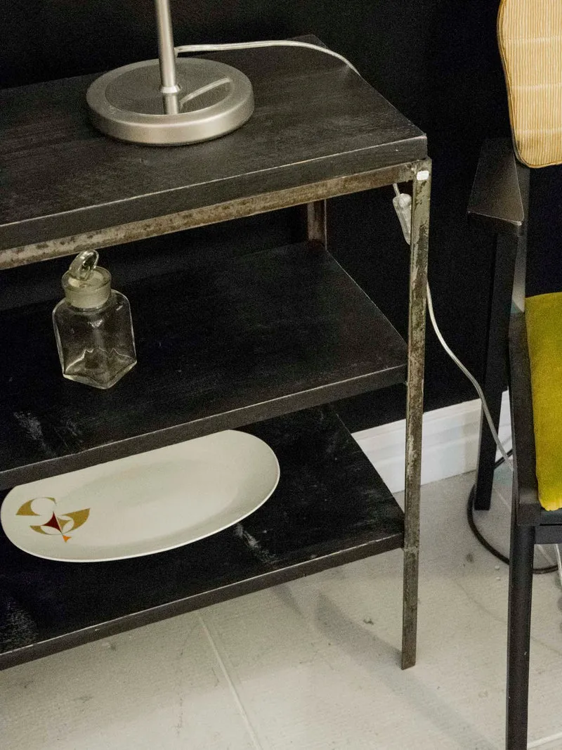 Isabelle, l'étagère-console aux lignes industrielles N°313