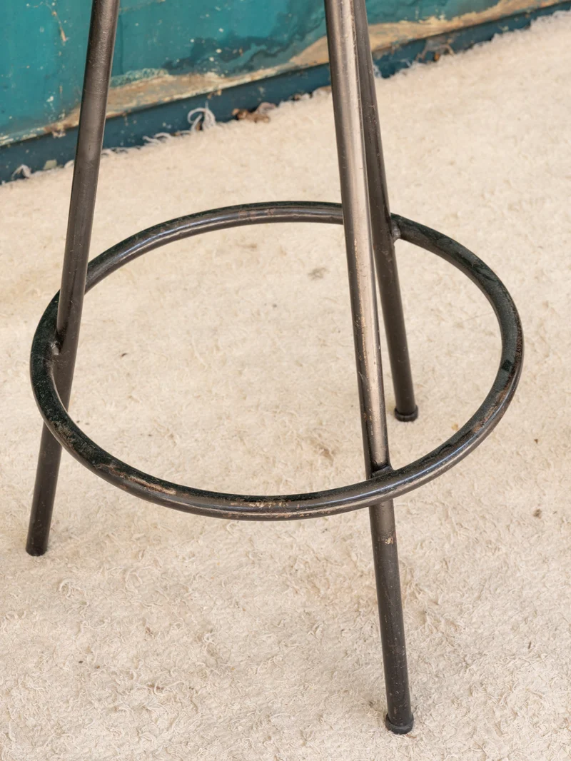 Gaston, le tabouret de bar en bois et métal N°196