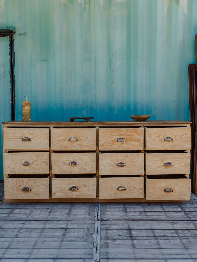 Fernand, le meuble de métier à 12 casiers en bois N°391