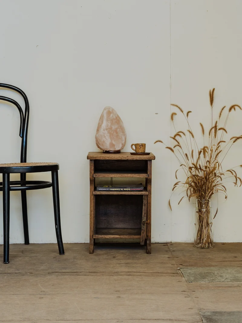 Odile, la table de chevet en bois N°1439
