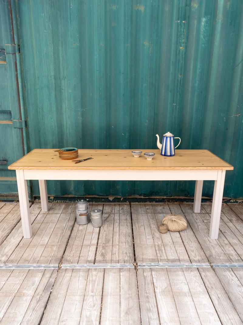 Romy, la grande table à manger en bois N°1443