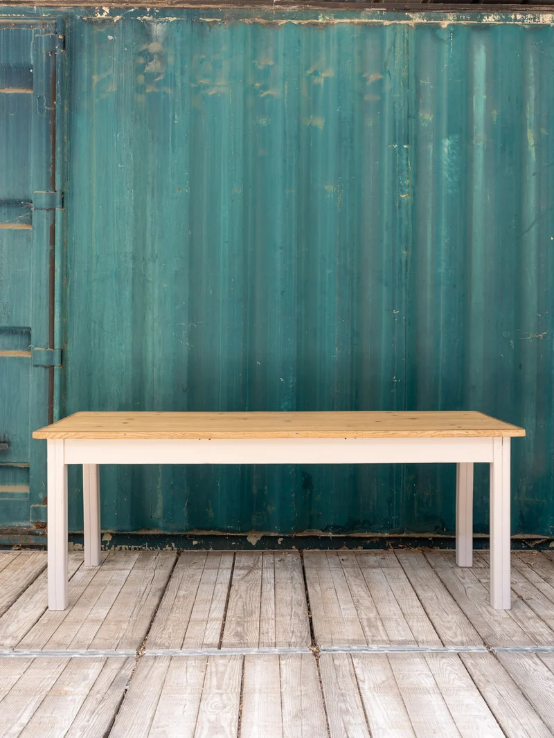 Romy, la grande table à manger en bois N°1443