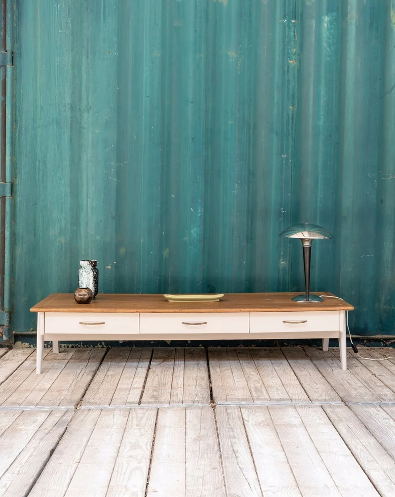 Léonie, la longue table basse en bois N°1066
