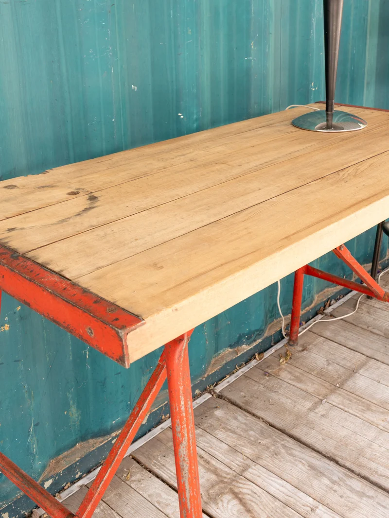 Edouard, le bureau en bois et métal rouge N°1027