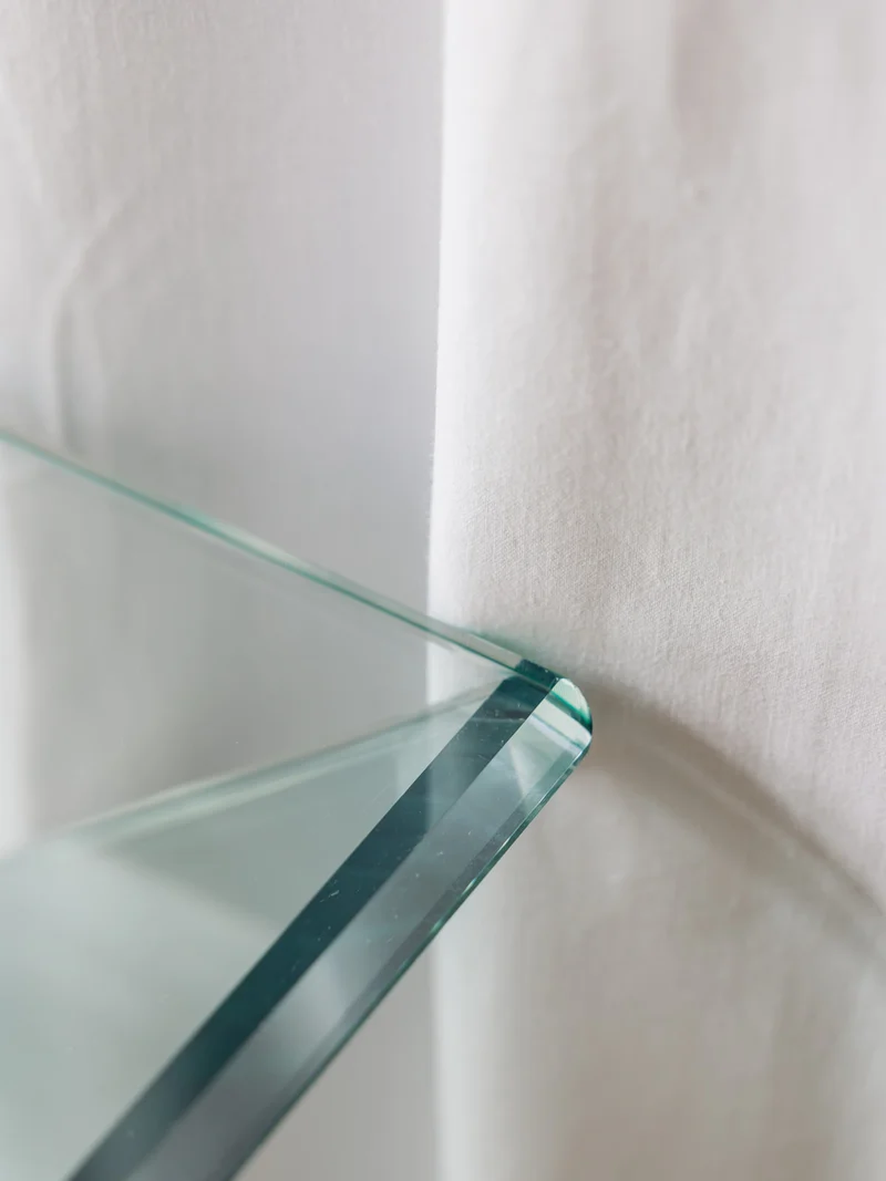 Hanna, la console en verre et marbre N°601