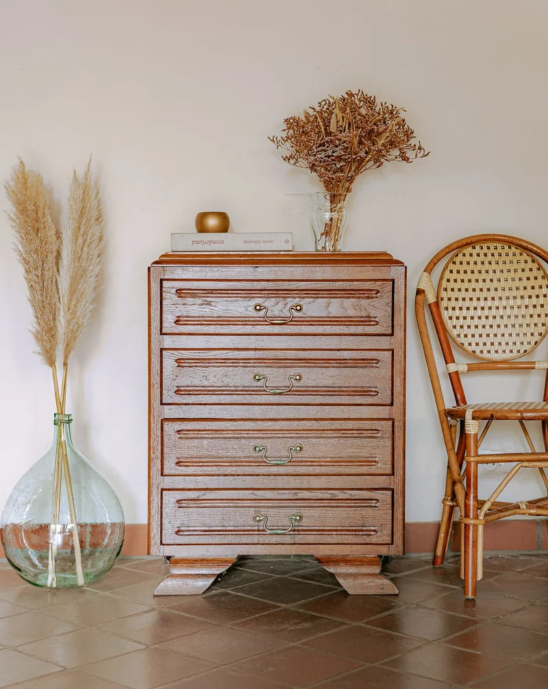 Garance, la commode classique en chêne massif N°701