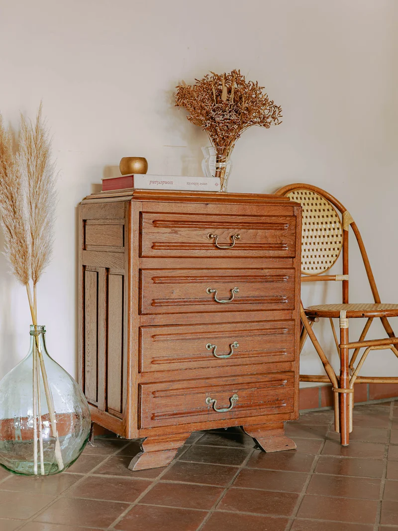 Garance, la commode classique en chêne massif N°701