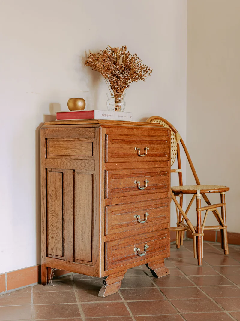 Garance, la commode classique en chêne massif N°701