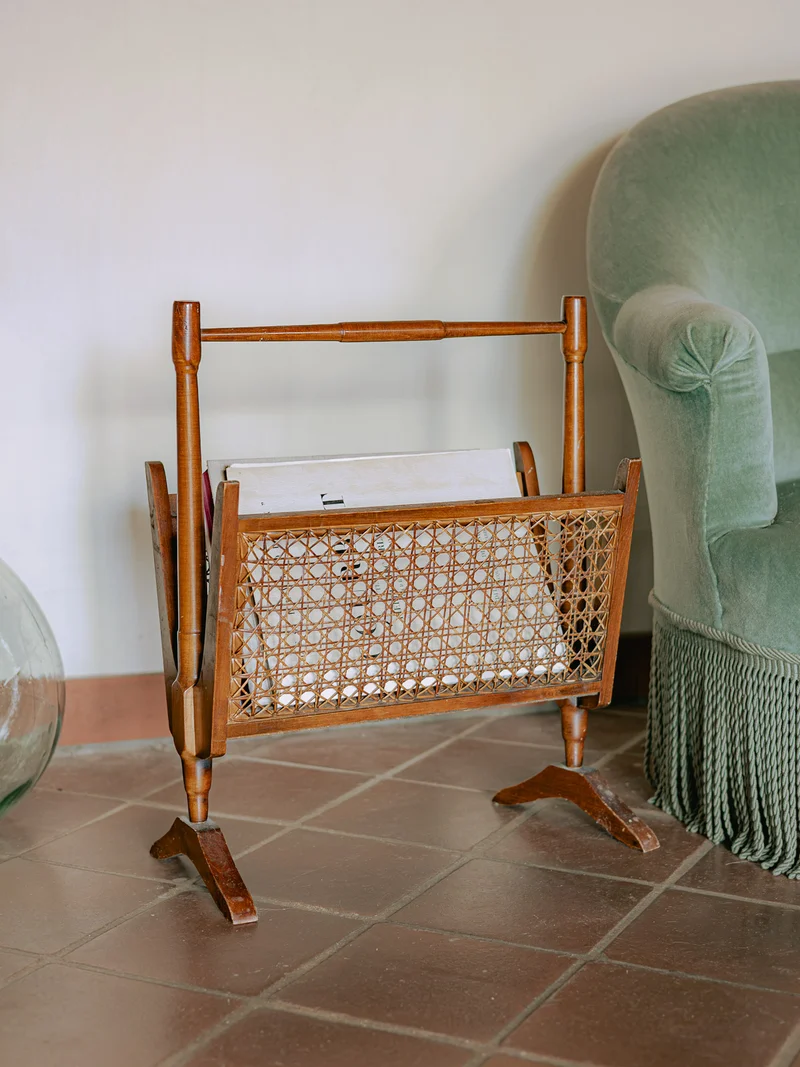 Désiré, le porte-revues élégant en bois et cannage N°232