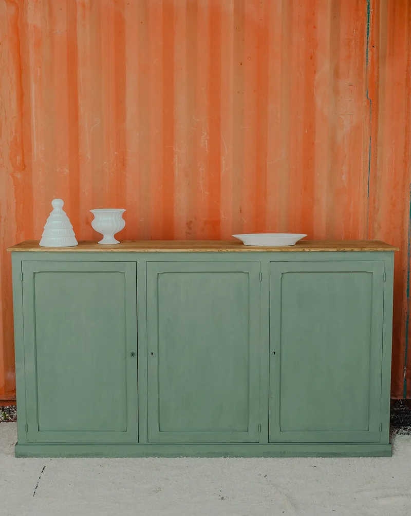 Gilbert, le long buffet en bois vert d'eau N°1591