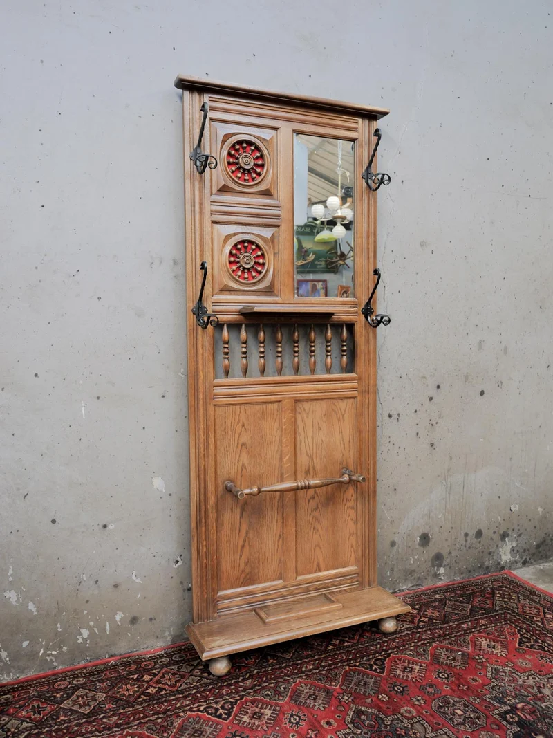 Max, le grand porte-manteau en bois N°372