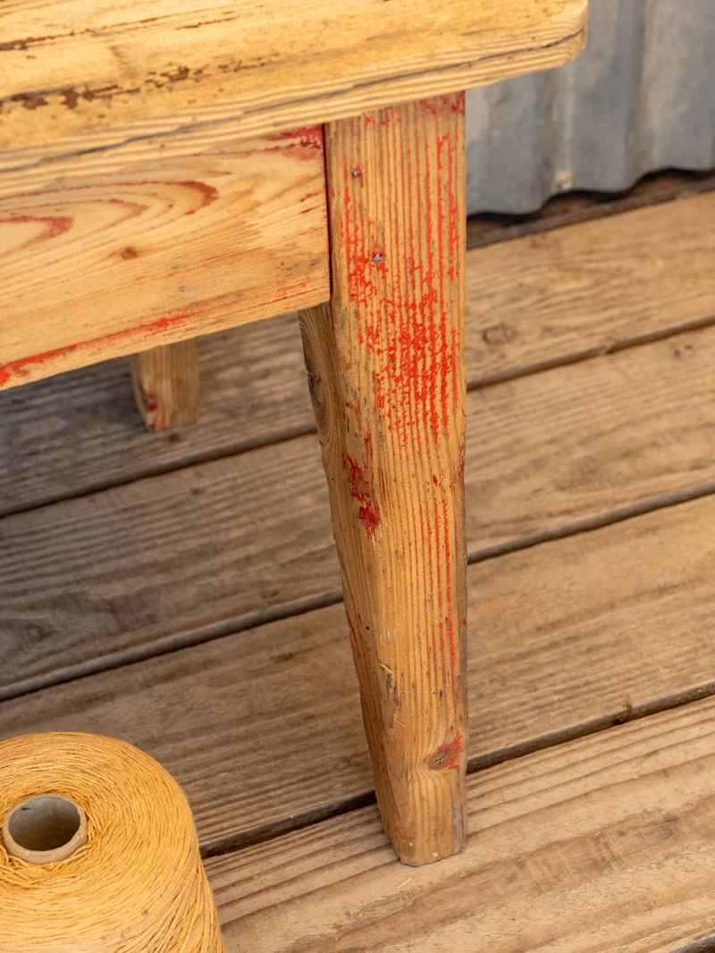 Antoine, le grand banc en bois N°471