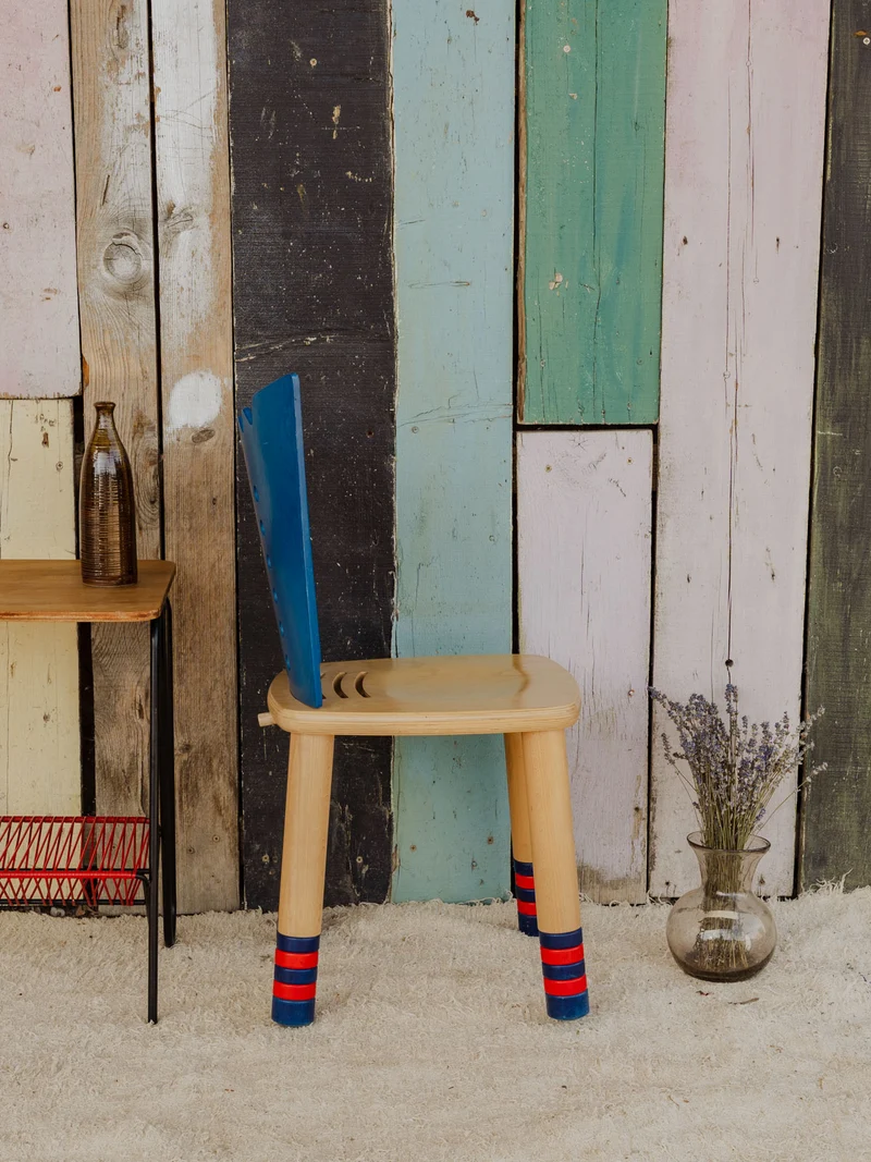 Ernestine, la chaise colorée pour enfant en bois N°1298