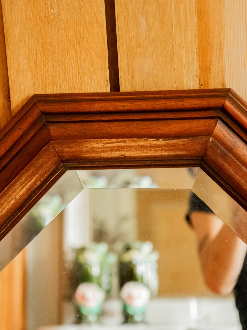 Georges, le miroir octogonal en bois foncé N°1319