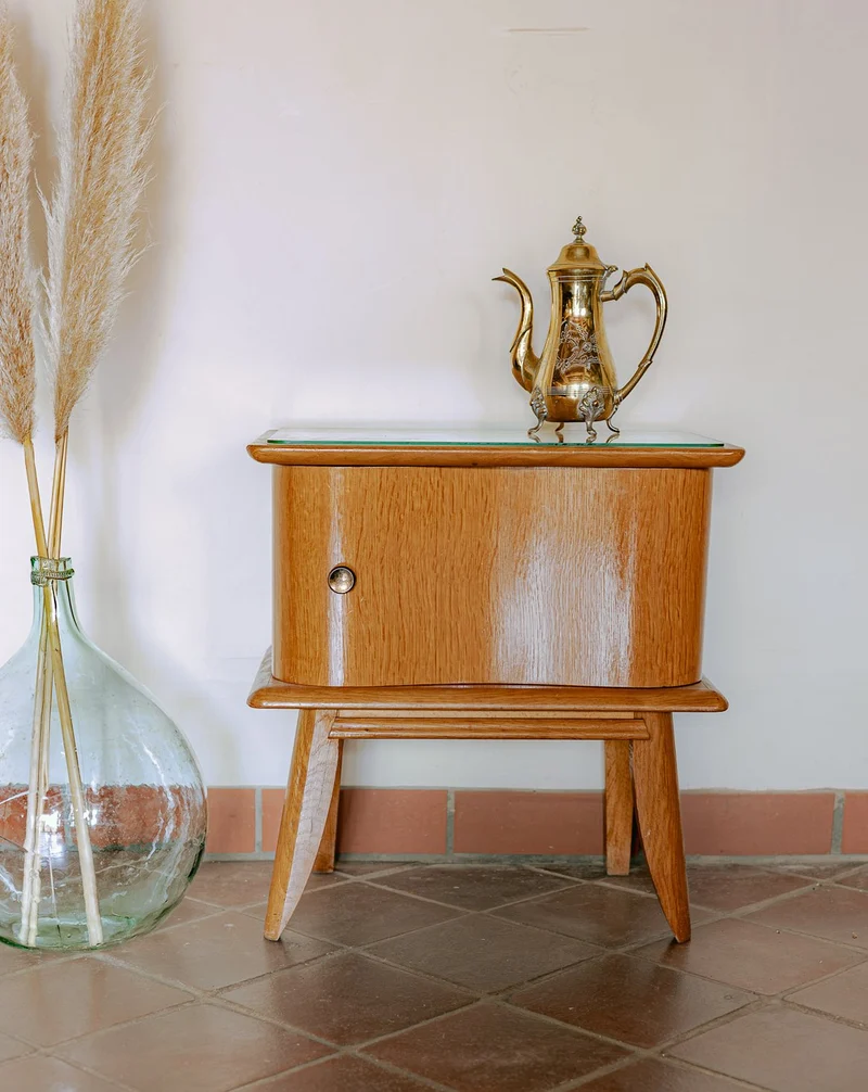 Maïa, la table de chevet art déco au plateau en verre N°1532