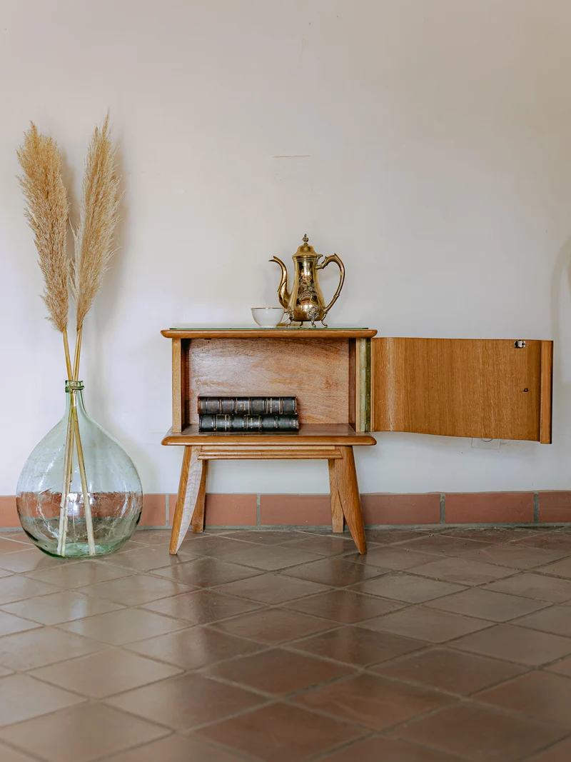 Maïa, la table de chevet art déco au plateau en verre N°1532