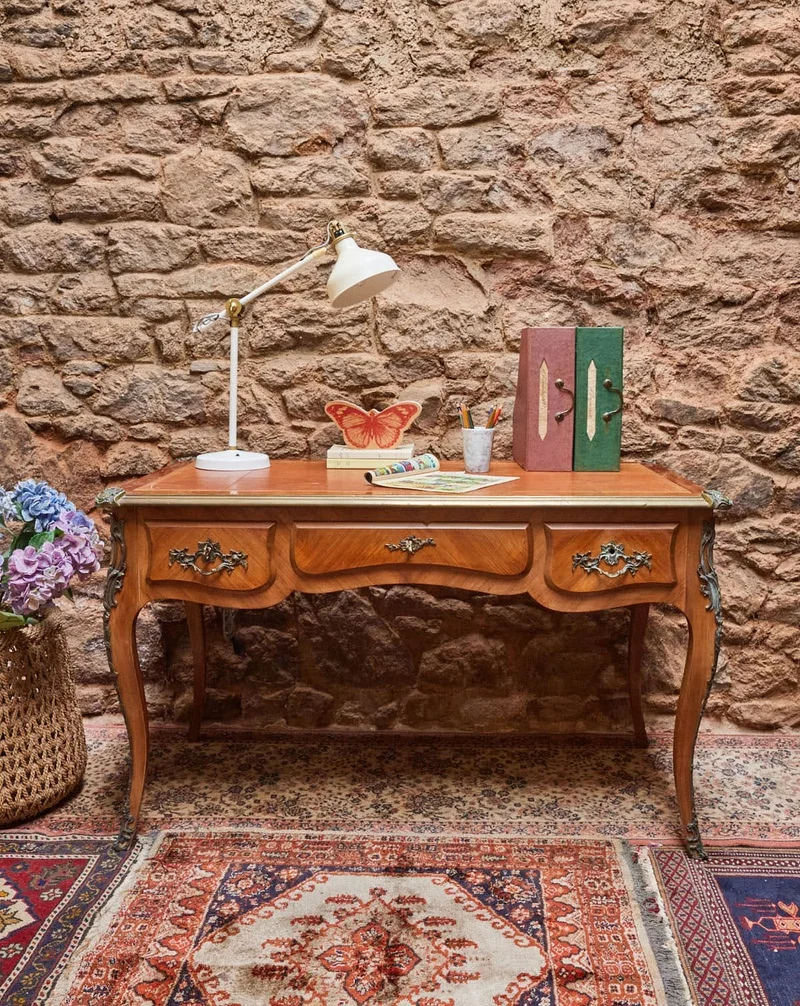 Edouard, le grand bureau style Louis XV en bois N°1009
