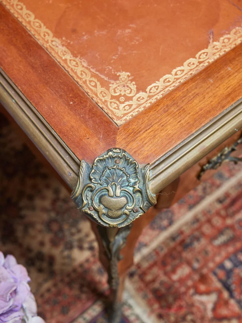 Edouard, le grand bureau style Louis XV en bois N°1009