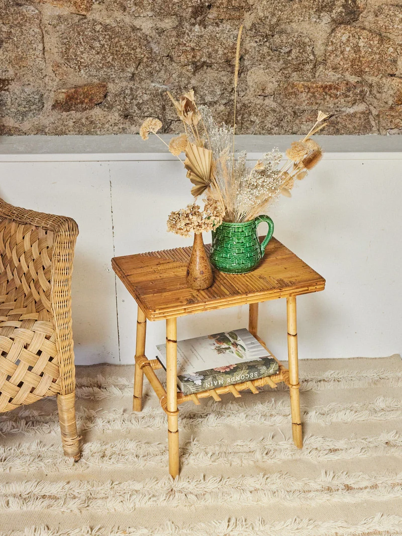 Francine, la table d'appoint en rotin N°1043