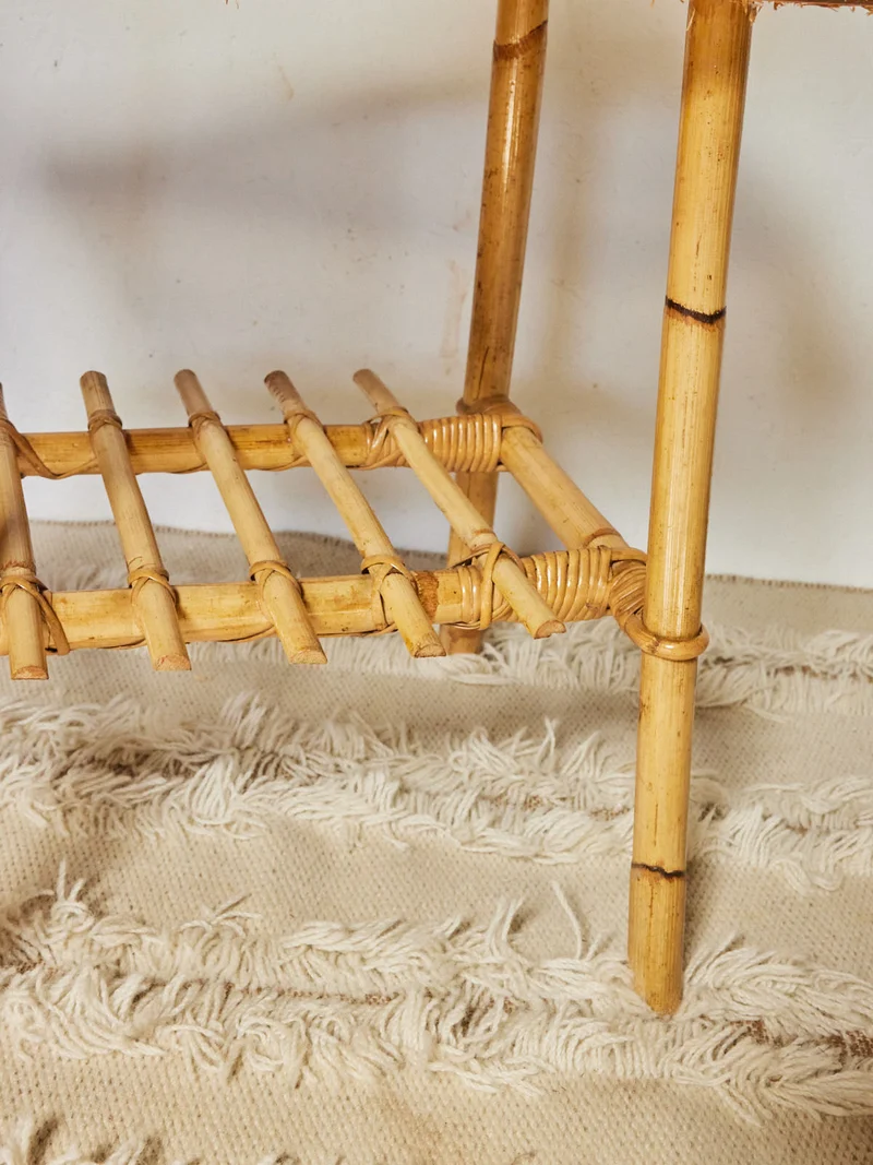 Francine, la table d'appoint en rotin N°1043