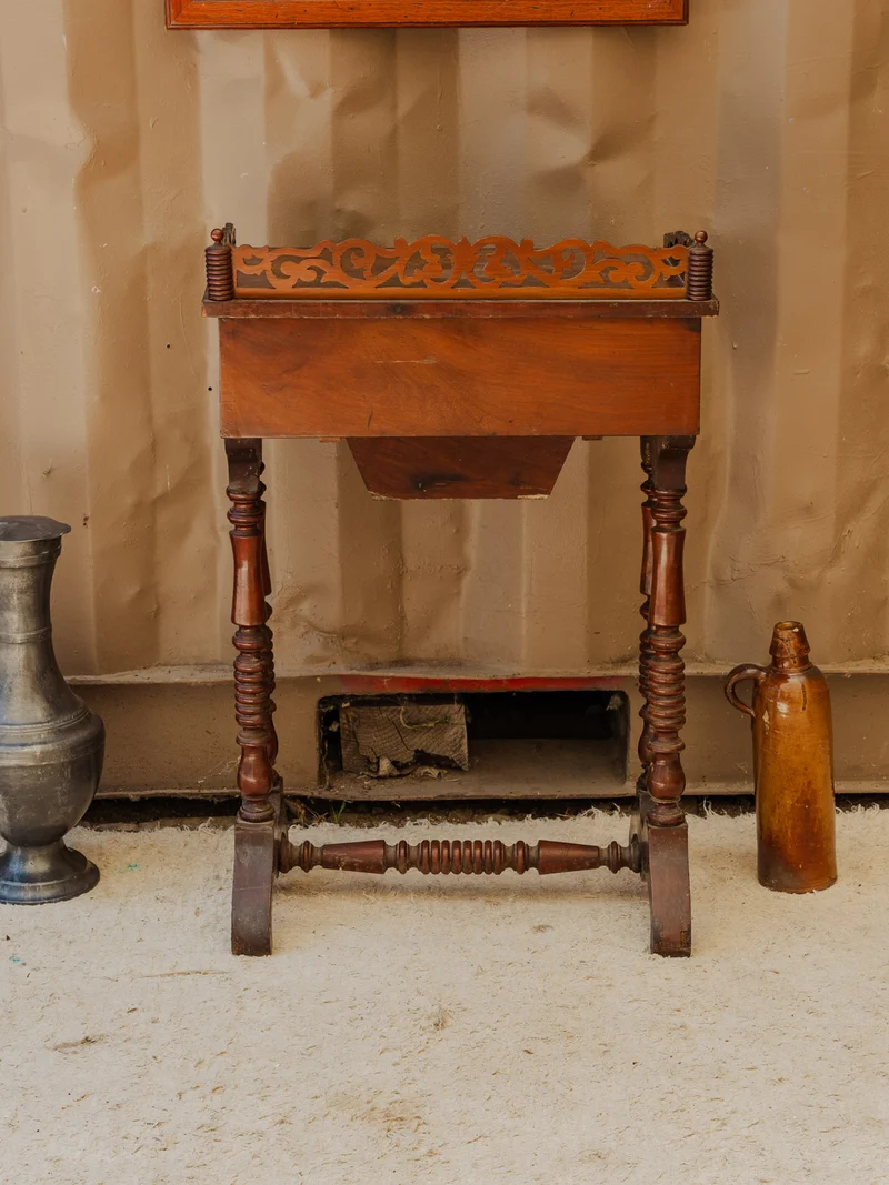 Francine, le meuble d'appoint en bois N°1080