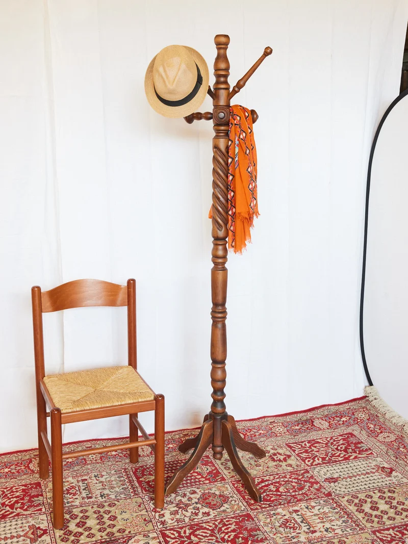 Max, le porte-manteau en bois tourné N°403