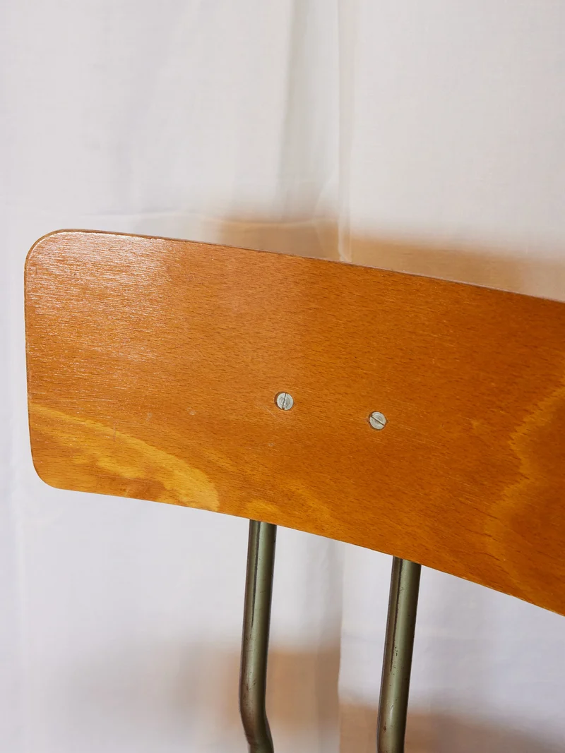 Axel, le tabouret d'atelier vert électrique N°705