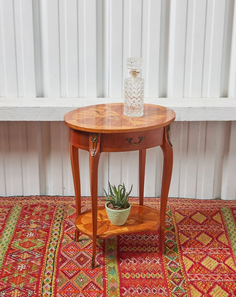 Francine, la table d'appoint en marqueterie N°1097