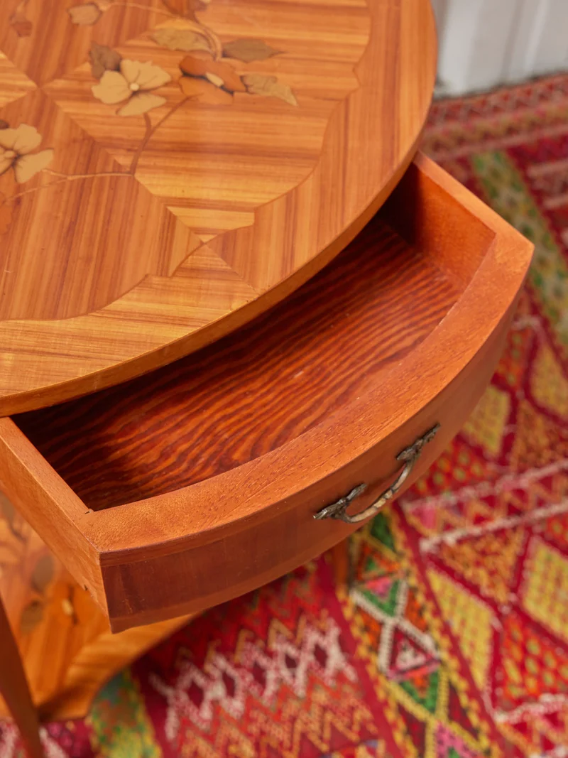 Francine, la table d'appoint en marqueterie N°1097