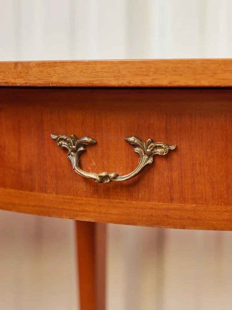 Francine, la table d'appoint en marqueterie N°1097