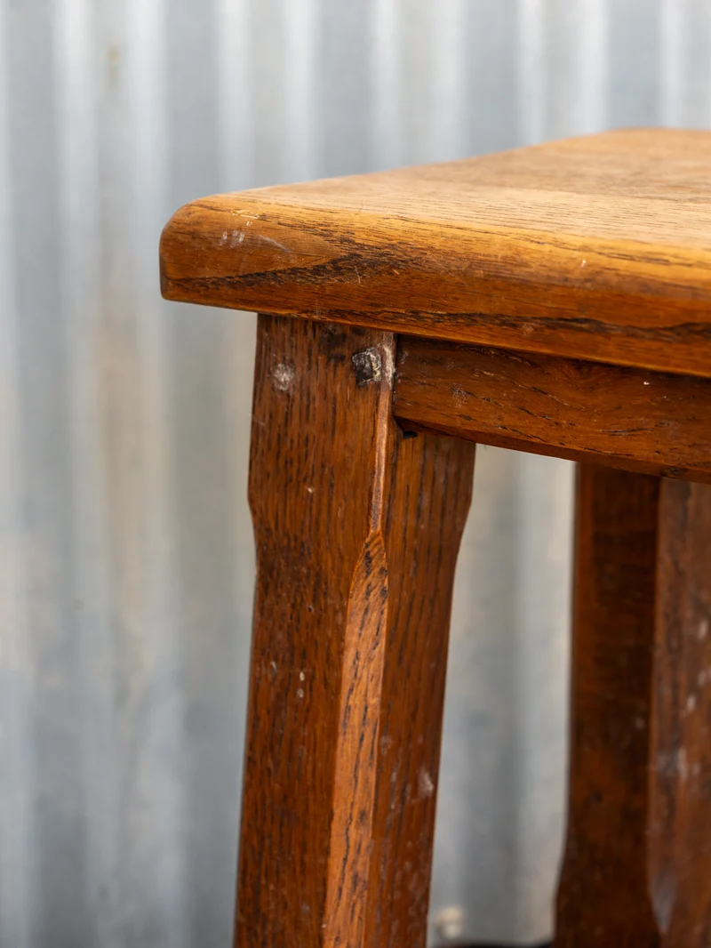 Regis, le tabouret en bois N°1473