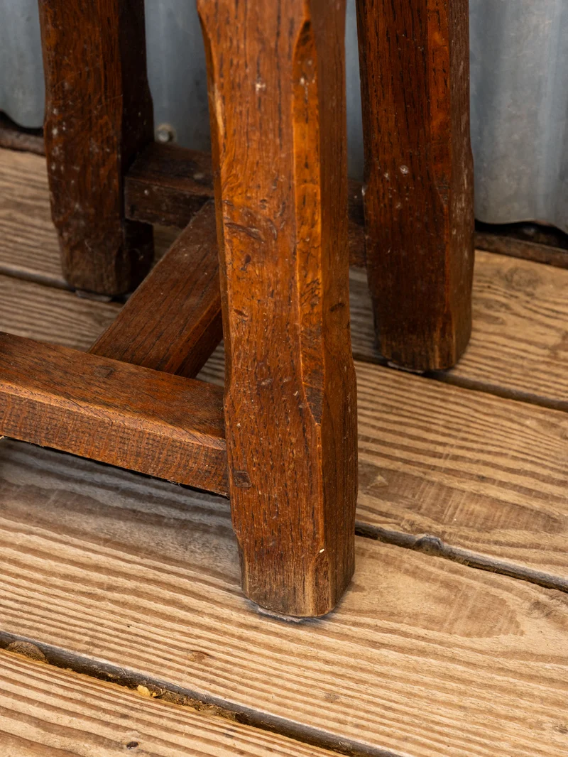 Regis, le tabouret en bois N°1473
