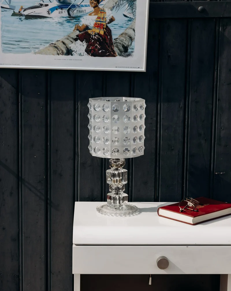 Julia, la lampe en verre et plexiglass N°978