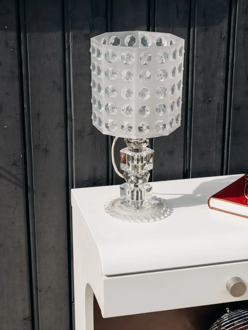 Julia, la lampe en verre et plexiglass N°978