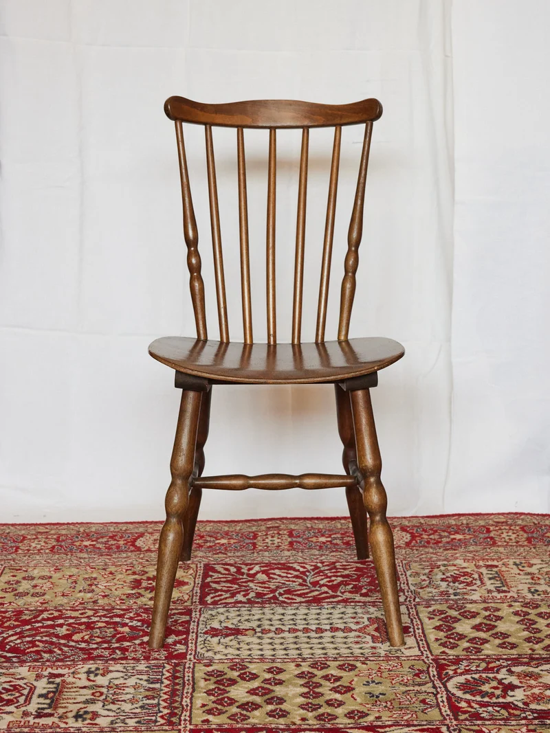 Claude, la chaise en bois N°1435