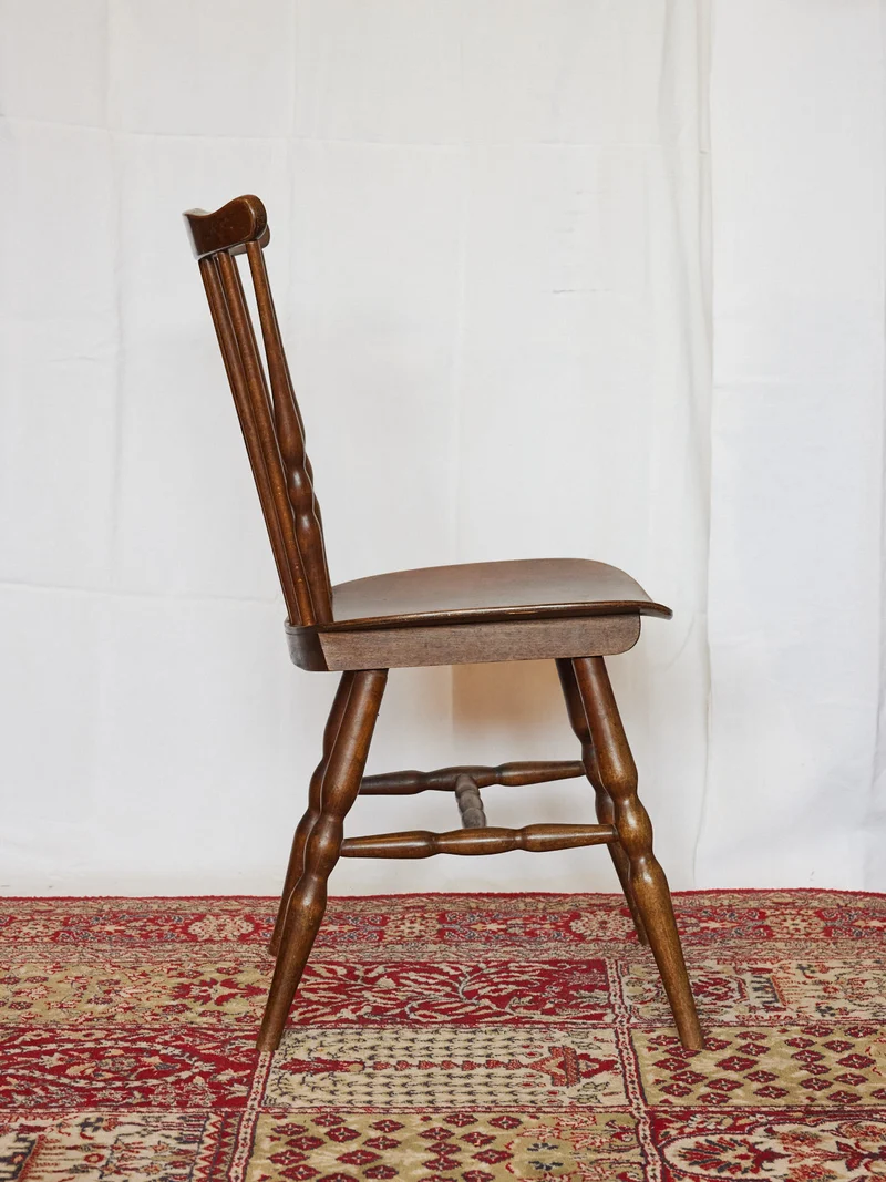 Claude, la chaise en bois N°1435