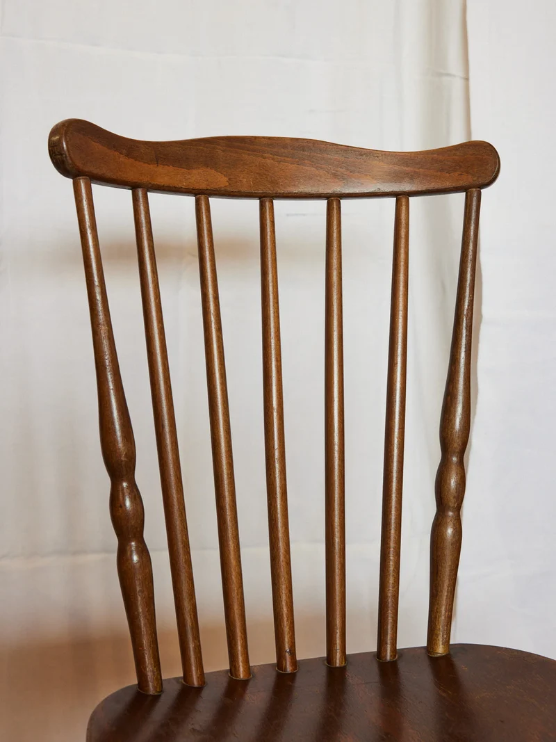 Claude, la chaise en bois N°1435