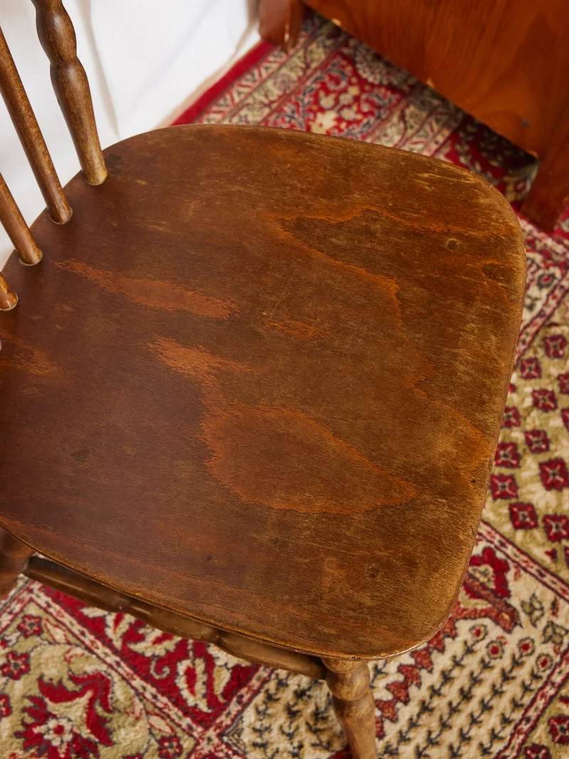 Claude, la chaise en bois N°1435