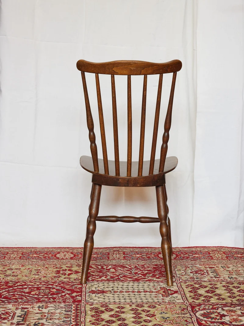 Claude, la chaise en bois N°1435