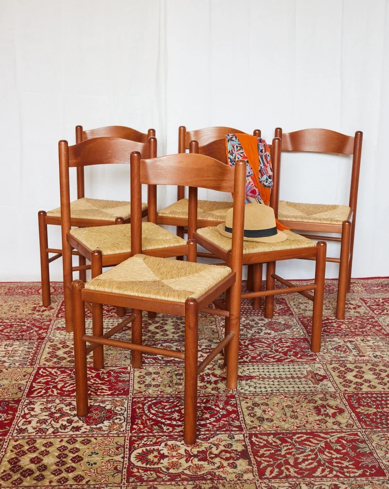 Claude, le lot de 6 chaises en bois ocre N°1434