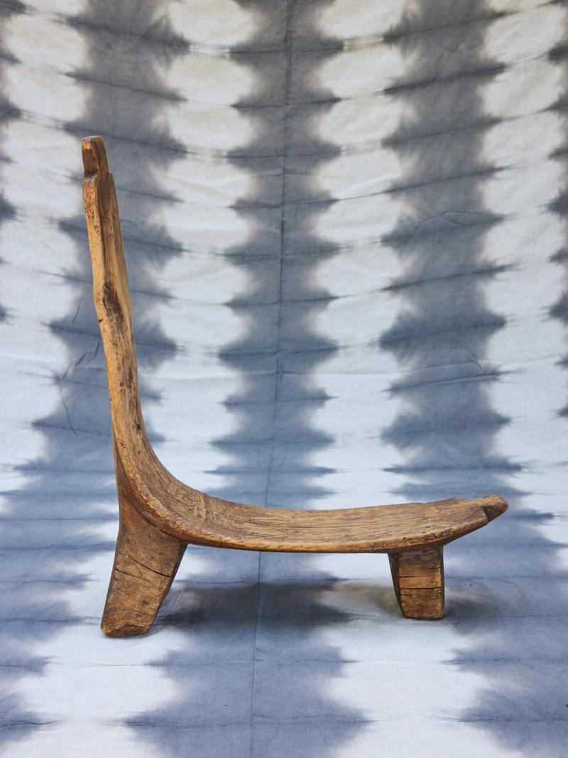 Ernest, l'assise exotique en bois N°1056