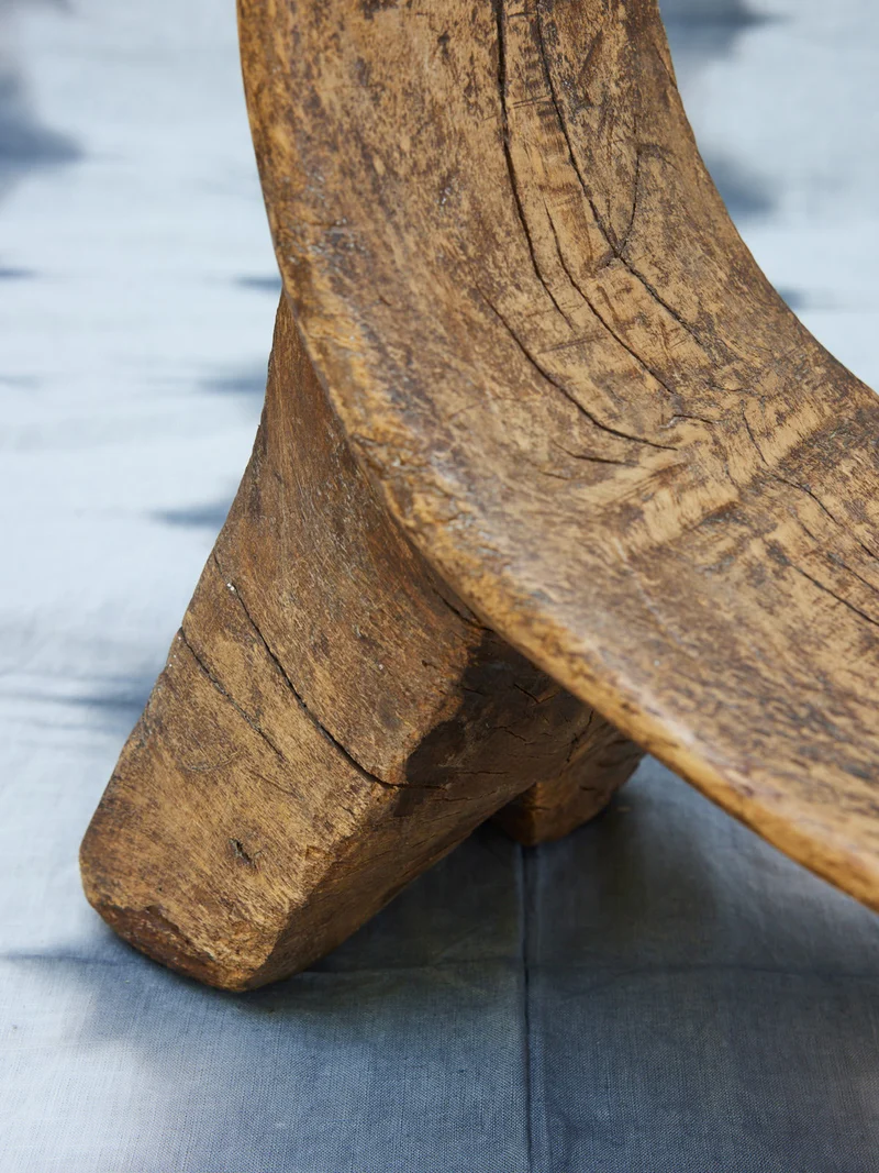 Ernest, l'assise exotique en bois N°1056
