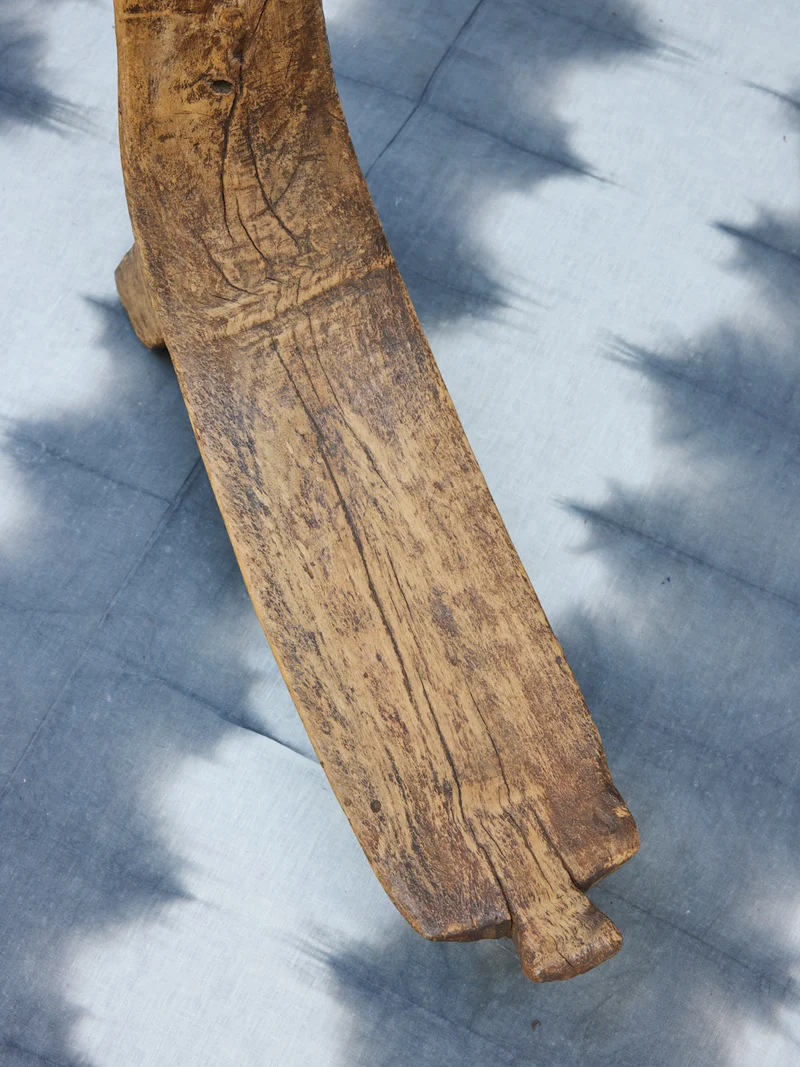 Ernest, l'assise exotique en bois N°1056